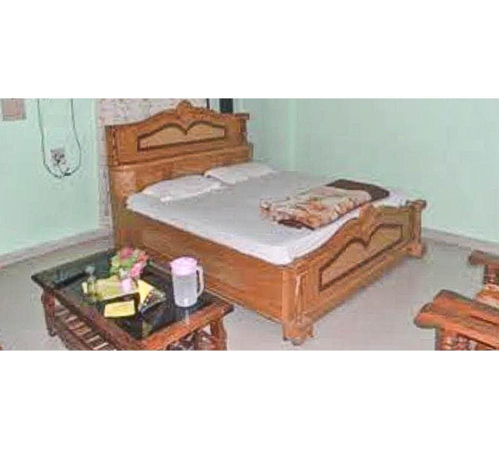 Hotel Chandrawali By Wb Inn Ballia Exterior foto
